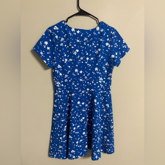 Draper James Blue Floral V Neck Ponte Love Circle Dress Size Small Short Sleeve - Picture 2 of 6